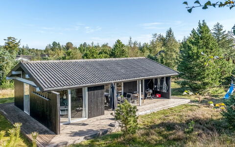 Thomine - 200M from the Sea: Recreación, Publicidad, Parque, Bandera, Firmar, Camino