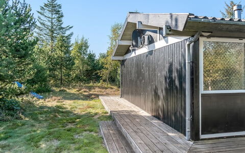 Thomine - 200M from the Sea: 