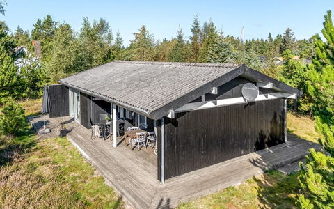 Thomine - 200M from the Sea: 