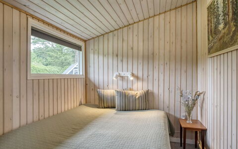 Sissa - 1.5Km from the Sea: Piso, Diseño De Interiores, Madera, Suelo, Techo, Habitación, Cama, Habitación, Encendiendo, Sábana