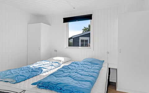 Edel - 650M from the Sea: Habitación, Vía Muerta, Tablón, Lecho, La Luz Del Día, Cama, Congelación