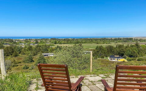 Nella - 1.2Km from the Sea: Cabaña, Casa, Casa, Techo, Porche, Inmuebles, Vía Muerta, Edificios Del Jardín, Casa De Campo, Yarda