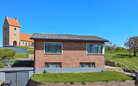 Heilgard - 500M from the Sea: Madera, Techo, Arquitectura, Casa, Casa, Cabaña, Vía Muerta, Madera Dura, Pendiente, Inmuebles