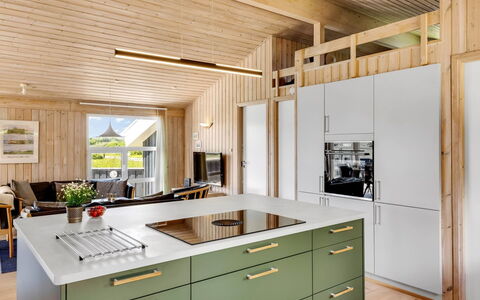 Ellen - 289M from the Sea: Madera, Piso, Diseño De Interiores, Suelo, Cocina, Techo, Suelos De Madera, Mueble, Mostrador, Manchas De Madera