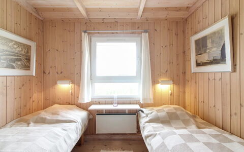 Fanija - 200M from the Sea: Madera, Habitación, Diseño De Interiores, Suelo, Techo, Piso, Cama, Habitación, Sábana, Casa