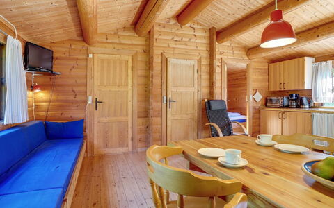 Beatrix - 700M from the Sea: Madera, Casa, Porche, Cubierta, Madera Dura, Techo, Manchas De Madera, Suelos De Madera, Eco Hotel