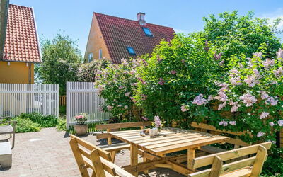 Elnara - 900M from the Sea