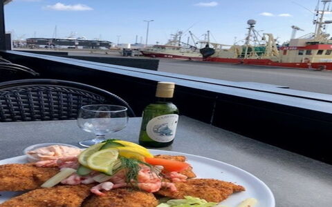 Viivi - 900M from the Sea: Comida, Vajilla, Ingrediente, Watercraft, Vajilla, Plato, Utensilios Para Servir, Barco