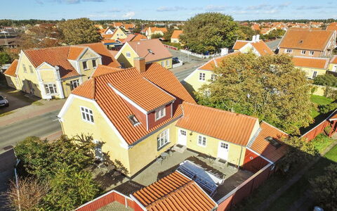 Reko - 500M from the Sea: Edificio, Barrio Residencial, Casa, Techo, Casa, Barrio, Suburbio, Asentamientos Humanos, Cabaña, Inmuebles