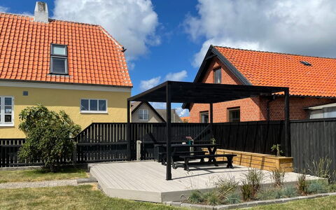 Kätlin - 1.1Km from the Sea: Hierba, Casa, Techo, Casa, Cabaña, Arbusto, El Terreno Del Lote, Área Rural, Casa De Campo, Cobertura Del Suelo