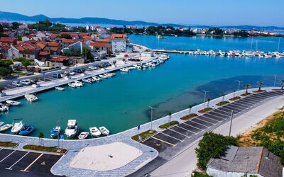 Zadar Sukošan 131: Agua, Cielo, Los Recursos Hídricos, Propiedad, Edificio, Barco, Infraestructura, Azur, Watercraft, Arquitectura