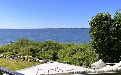 Daike - 25M from the Sea