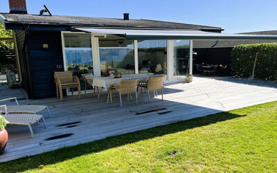 Daike - 25M from the Sea