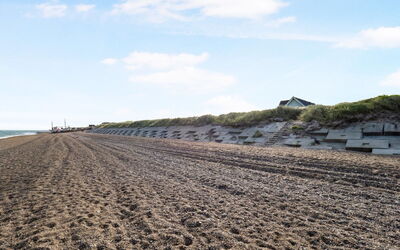 Ebba - 25M from the Sea