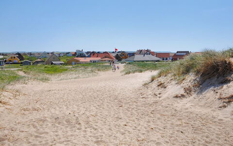 Tofan - 100M to the Fjord: Paisaje, Arena, Pueblo, Suelo, Playa