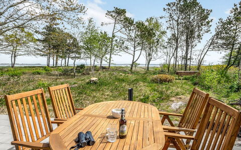 Angelita - 80M to the Fjord: Casa, Barrio Residencial, Casa, Cabaña, Techo, El Terreno Del Lote, Vía Muerta, Jardín, Inmuebles, Césped