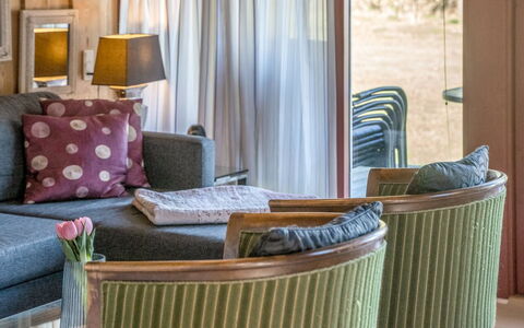Frandsine - 800M from the Sea: Mueble, Diseño De Interiores, Piso, Suelo, Madera, Textil, Habitación, Sofá, Encendiendo, Sala