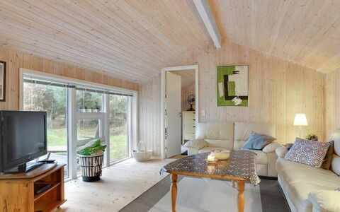 Arwed - from the Sea: Madera, Techo, Diseño De Interiores, Piso, Habitación, Mueble, Suelo, Casa, Sala, Sofá