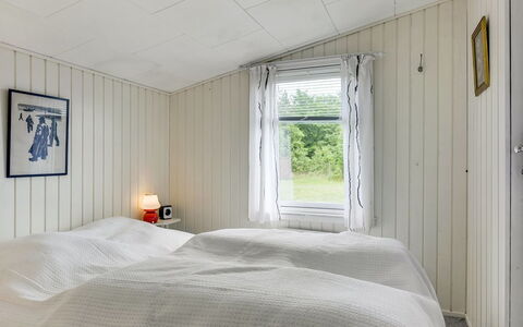 Gangulf - 150M from the Sea: Madera, Habitación, Techo, Sábana, Suelo, Cama, Lecho, Piso, Casa, Linos