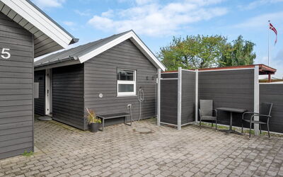 Thorwith - 150M from the Sea