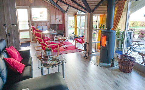 Sporgh - 100M from the Sea: Madera, Mueble, Diseño De Interiores, Piso, Suelo, Silla, Techo, Suelos De Madera, Sala, Madera Dura