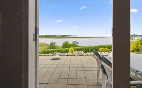 Pirkka - 50M to the Fjord: Piscina, Mueble Para Exteriores, Mueble, Recurso, Losa, Eco Hotel, Sombra, Silla, Ocio, Inmuebles