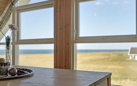 Hedy - 150M from the Sea: Mueble, Diseño De Interiores, Piso, Madera, Suelo, Techo, Suelos De Madera, Silla, Mesa, Encendiendo