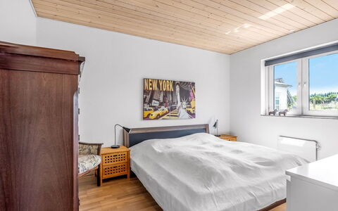 Ettie - 6Km from the Sea: Cama, Diseño De Interiores, Habitación, Mueble, Pared, Suelo, Piso, Madera, Techo, Lecho