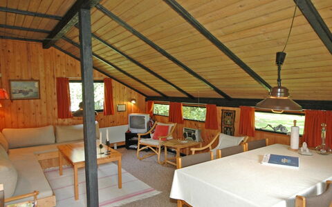 Spasena - 400M from the Sea: Techo, Casa, Puerta, Cabaña, Sombra, Vía Muerta, Yarda, Inmuebles, Patio Interior