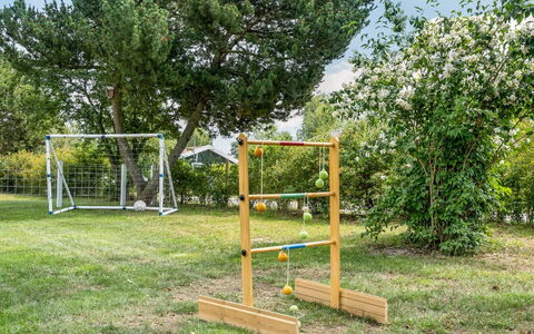 Dierf - 550M from the Sea: Madera, Techo, Casa, Casa, Arquitectura, Vía Muerta, El Terreno Del Lote, Cabaña, Cobertizo, Edificios Del Jardín