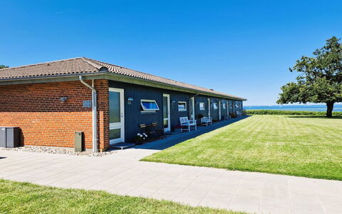 Emira - 50M from the Sea: Hierba, Pradera, Paisaje, Ecorregión, Llanura, Planta De La Comunidad, El Terreno Del Lote, Mueble Para Exteriores, Pradera, Shrubland