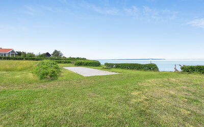 Rikkart - 100M from the Sea