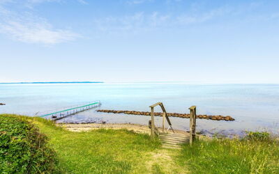 Rikkart - 100M from the Sea