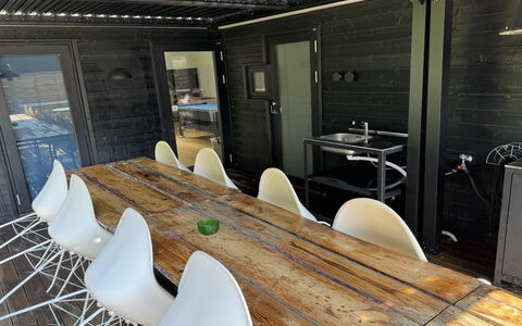 Gunborg - 400M from the Sea: Mueble, Diseño De Interiores, Piso, Madera, Suelo, Techo, Suelos De Madera, Silla, Mesa, Encendiendo