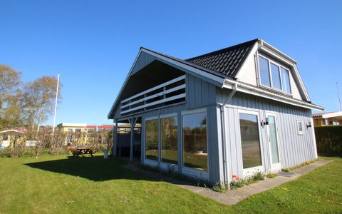 Sauli - 200M to the Fjord: Arquitectura, Techo, Casa, Material Compuesto, La Luz Del Día, Vía Muerta, Entrada De Coches