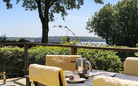 Engelke - 150M from the Sea