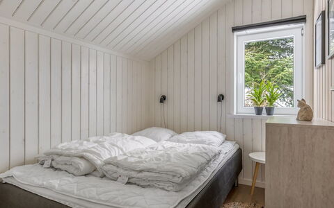 Aleide - 29Km from the Sea: Habitación, Madera, Piso, Suelo, Cama, Sábana, Lecho, Techo, Diseño De Interiores, Marco De La Cama