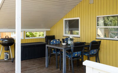 Hannelise - 30Km from the Sea