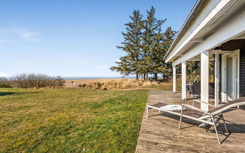 Bjart - 50M to the Fjord: Madera, Techo, Arquitectura, Casa, Casa, Cabaña, Vía Muerta, Madera Dura, Pendiente, Inmuebles
