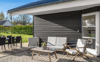 Joannes - 200M from the Sea