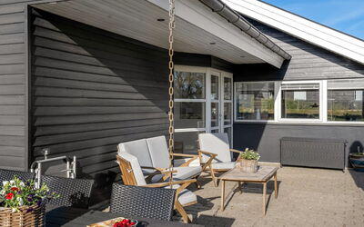 Joannes - 200M from the Sea