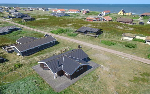 Tecumseh - 150M from the Sea: Techo, Cabaña, Choza