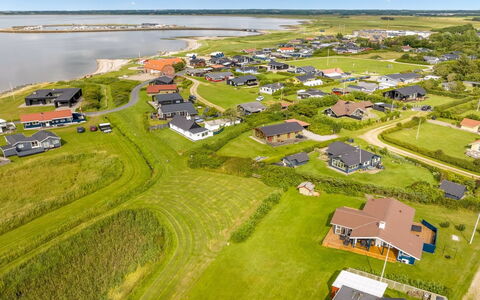 Titta - 150M to the Fjord: Casa, Techo, Casa, Cabaña, Cobertizo, Edificios Del Jardín, Vía Muerta, Yarda, Cuarto De Troncos, \Choza