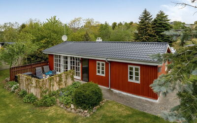 Vian - 200M from the Sea