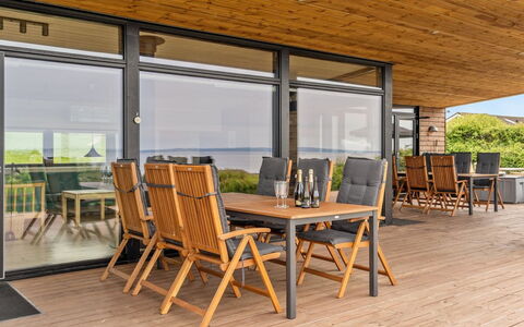 Mahilo - 300M from the Sea: Piscina, Mueble Para Exteriores, Mueble, Recurso, Losa, Eco Hotel, Sombra, Silla, Ocio, Inmuebles