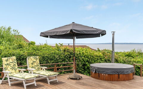 Mahilo - 300M from the Sea: Piscina, Mueble Para Exteriores, Mueble, Recurso, Losa, Eco Hotel, Sombra, Silla, Ocio, Inmuebles