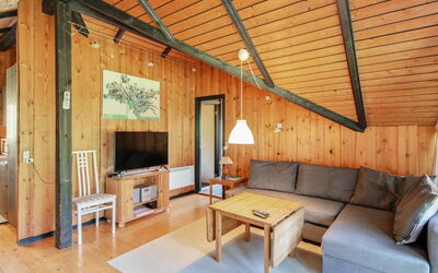 Melba - 8Km from the Sea