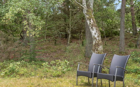 Ros - 350M from the Sea: Hierba, Edificio, Casa, Techo, Casa, Barrio Residencial, Cabaña, El Terreno Del Lote, Área Rural, Césped