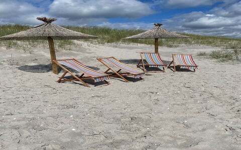 Poul - 100M from the Sea: Piscina, Mueble Para Exteriores, Mueble, Recurso, Losa, Eco Hotel, Sombra, Silla, Ocio, Inmuebles