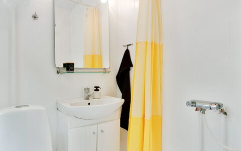 Hilde - 1.7Km from the Sea: Piscina, Mueble Para Exteriores, Mueble, Recurso, Losa, Eco Hotel, Sombra, Silla, Ocio, Inmuebles
